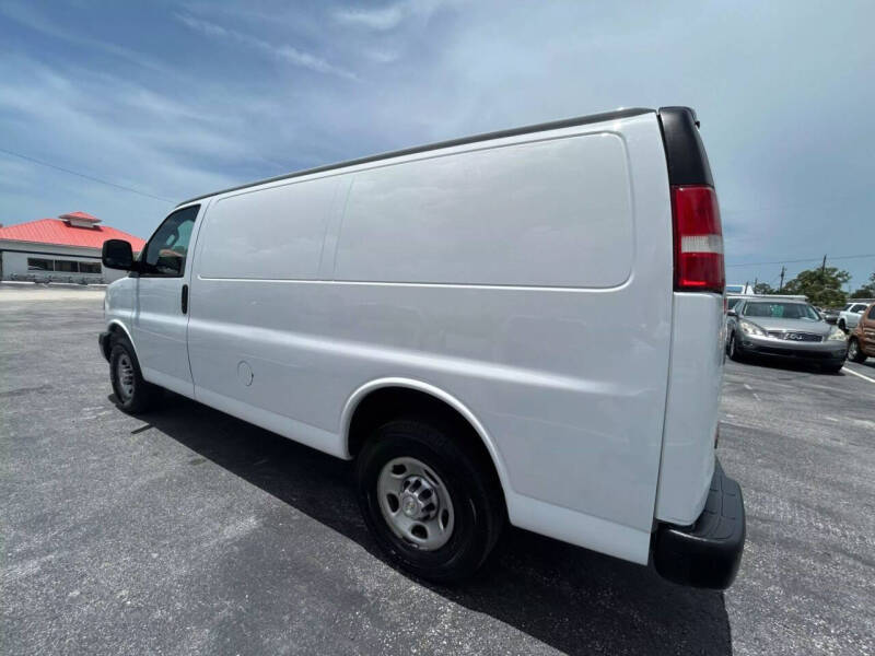 2021 Chevrolet Express 2500