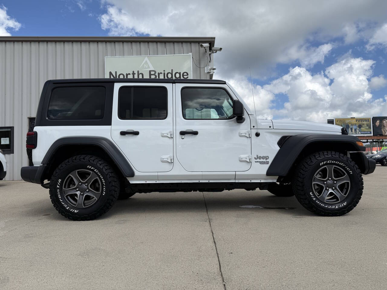 2018 Jeep Wrangler Unlimited Sport photo 26