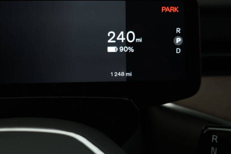 2025 Volvo EX90 Twin Plus 7P