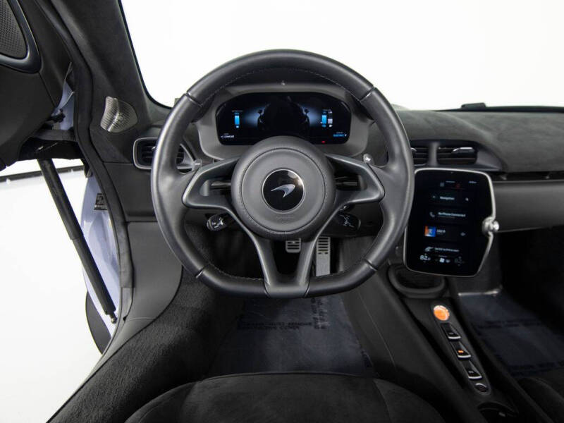 2025 McLaren Artura Spider