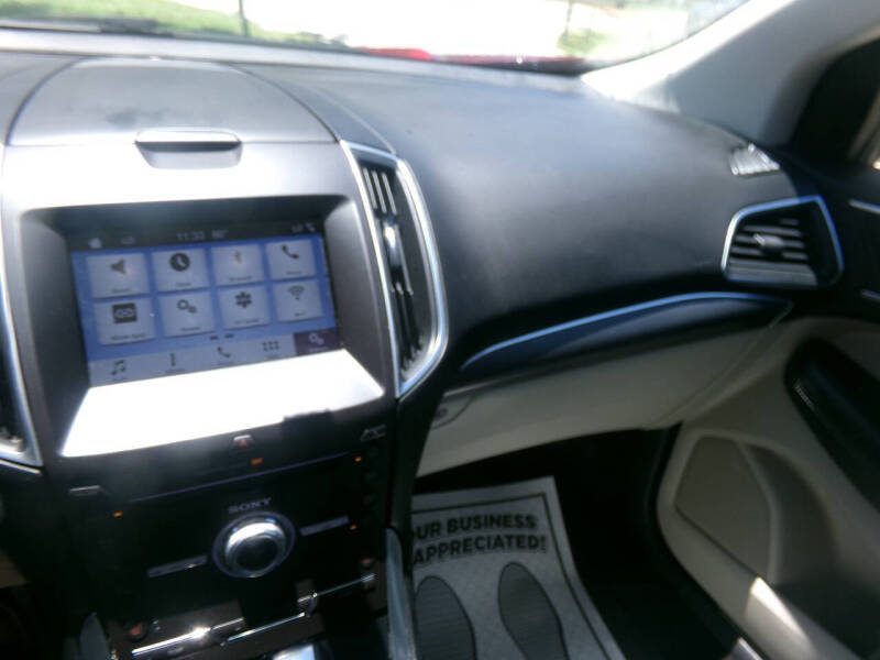 2017 Ford Edge Titanium