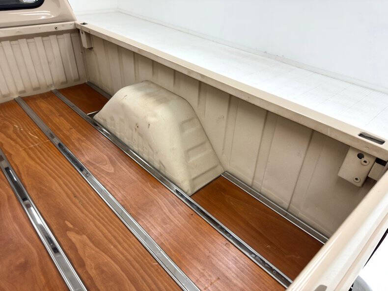 1984 Dodge D100 Pickup