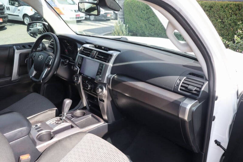 2022 Toyota 4Runner SR5