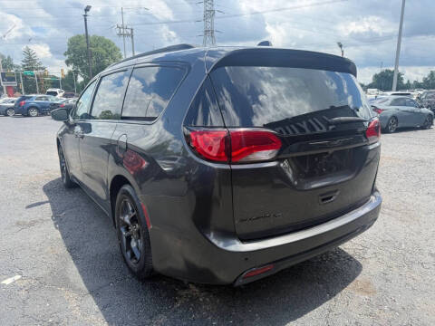 2019 Chrysler Pacifica Touring L