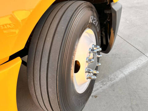 2019 International LT625