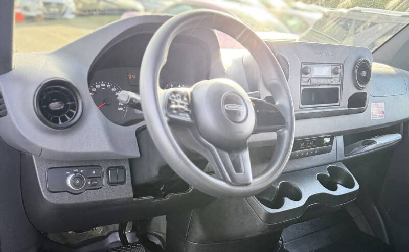 2021 Freightliner Sprinter 2500