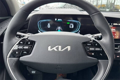 2025 Kia Niro EX