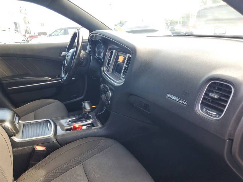 2019 Dodge Charger SXT