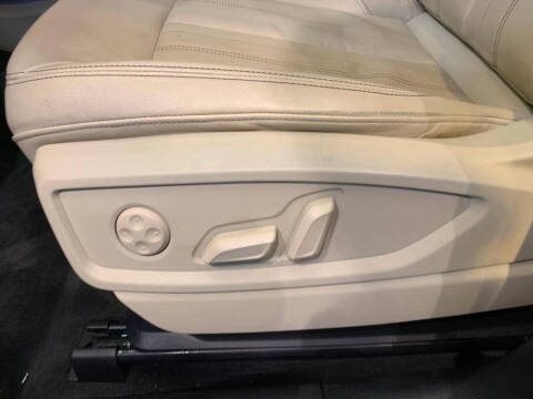 2023 Audi Q5 quattro Premium 40 TFSI