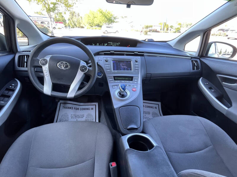 2015 Toyota Prius Three