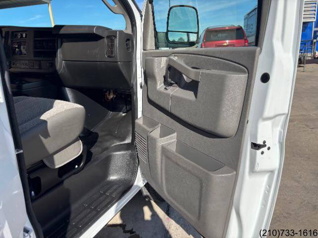 2021 Chevrolet Express 2500
