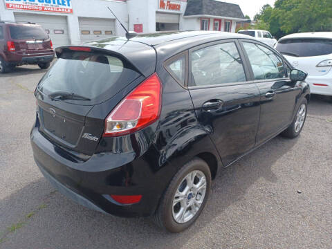 2016 Ford Fiesta SE