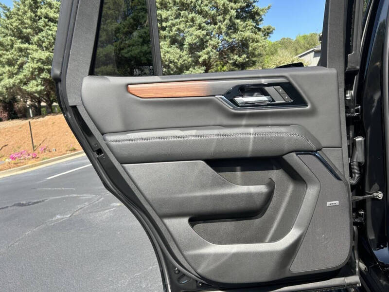 2025 GMC Yukon Denali