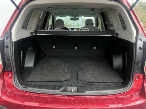 2015 Subaru Forester 2.5i