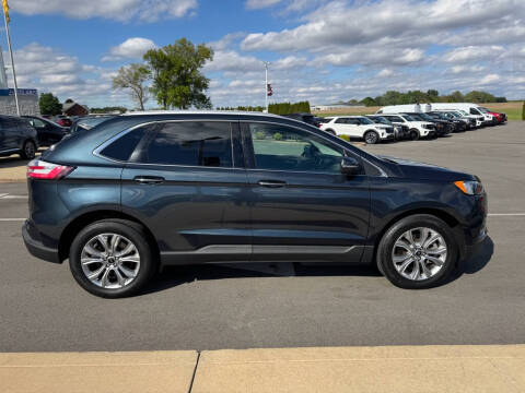 2023 Ford Edge Titanium