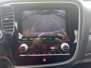 2020 Mitsubishi Outlander LE