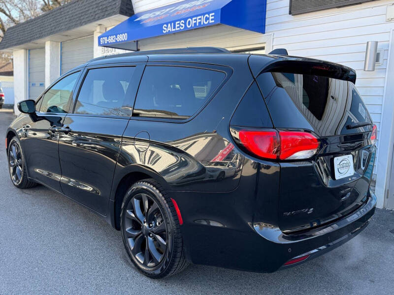 2019 Chrysler Pacifica Touring L