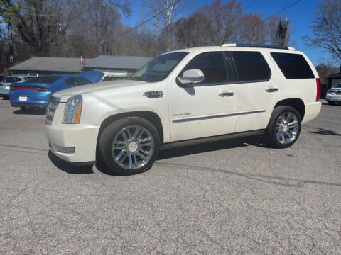 2011 Cadillac Escalade for sale at Adairsville Auto Mart in Plainville GA