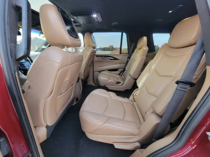 2019 Cadillac Escalade Platinum