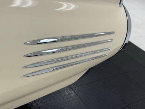 1961 Ford Thunderbird