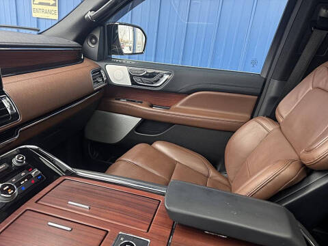 2022 Lincoln Navigator L Reserve