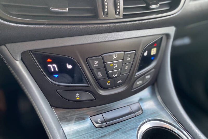 2019 Buick Envision Essence