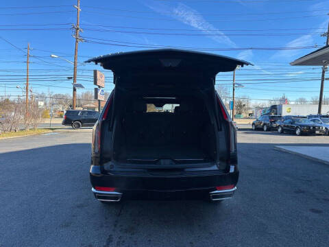 2022 Cadillac Escalade ESV Premium Luxury