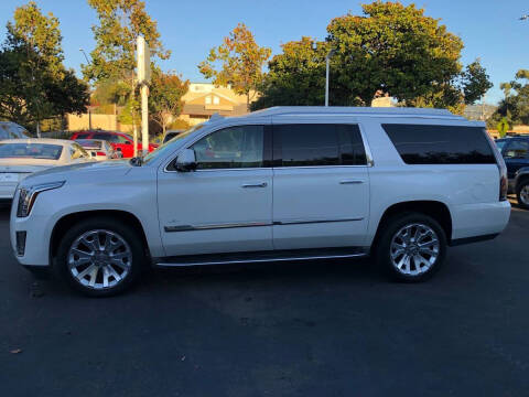 2016 Cadillac Escalade ESV Standard