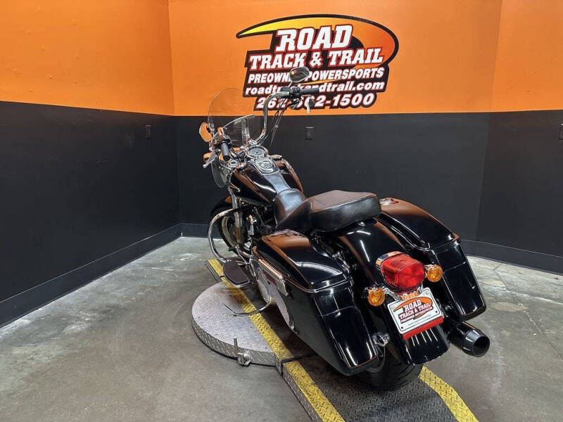 2014 Harley-Davidson FLD - Dyna Switchback