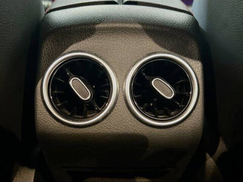 2023 Mercedes-Benz GLB GLB 250