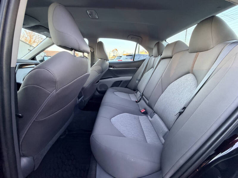 2019 Toyota Camry LE