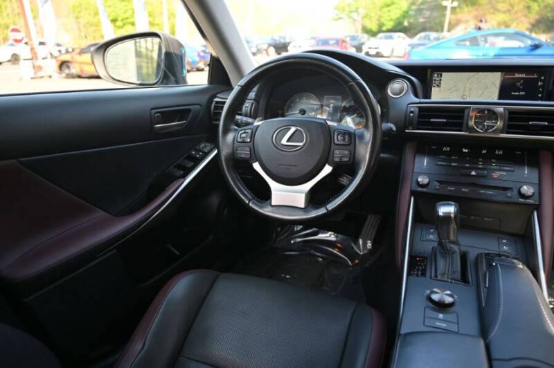 2017 Lexus IS 300