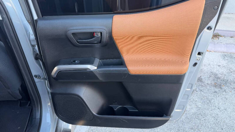 2019 Toyota Tacoma SR5 V6