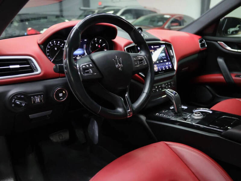 2021 Maserati Ghibli GranLusso