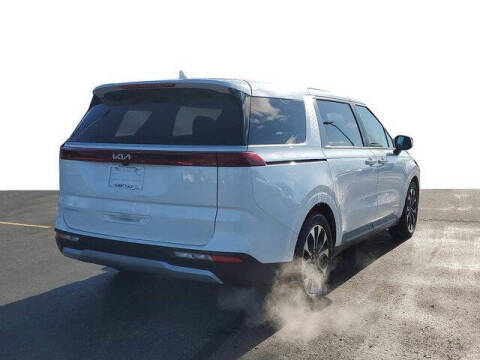 2023 Kia Carnival EX