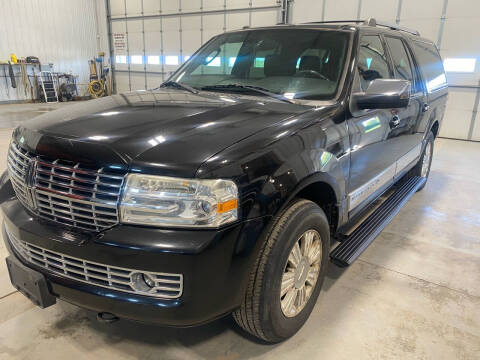 2011 Lincoln Navigator L