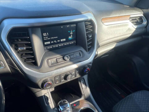 2018 GMC Acadia SLE-2