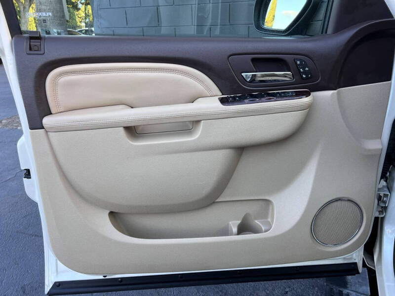 2013 GMC Yukon XL Denali