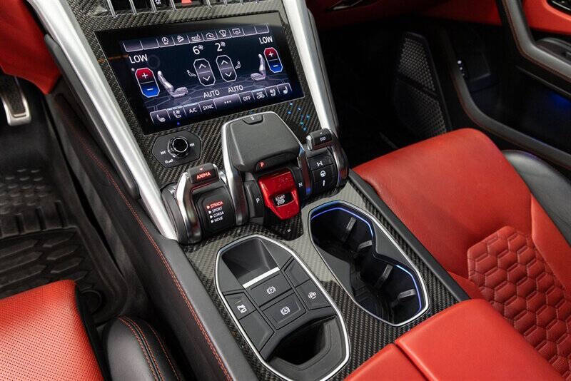 2020 Lamborghini Urus