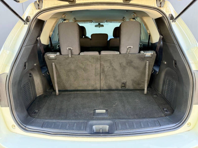 2018 Nissan Pathfinder S