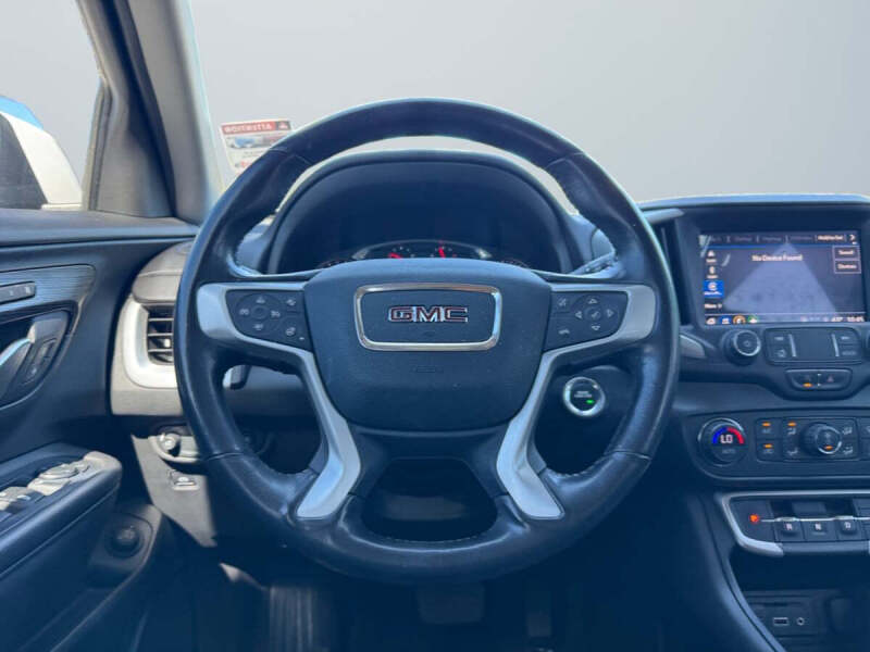 2022 GMC Terrain SLT
