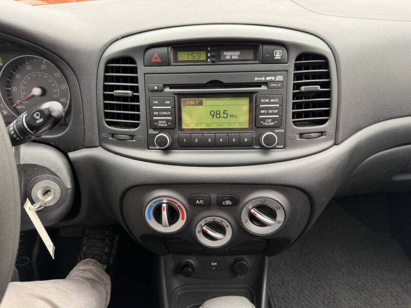 2009 Hyundai Accent GS