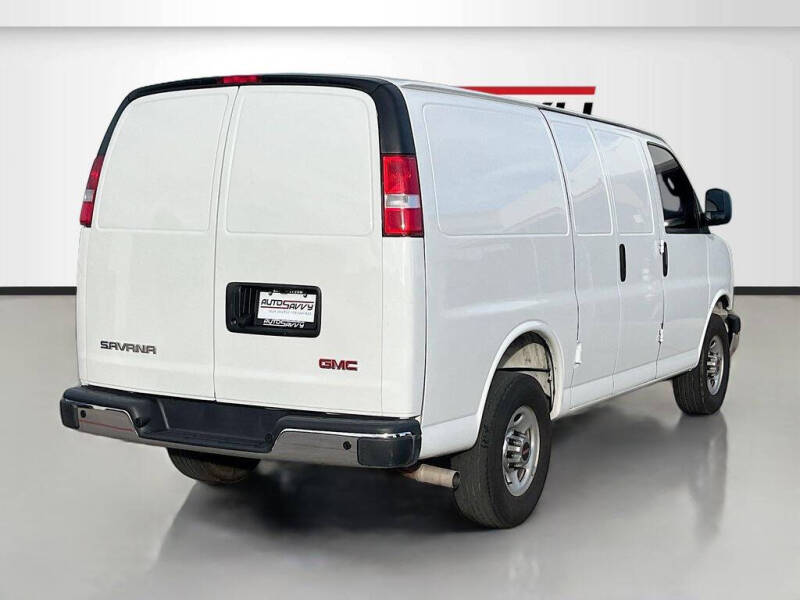 2025 GMC Savana 2500
