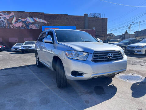 2010 Toyota Highlander for sale at The Bengal Auto Sales LLC in Hamtramck MI