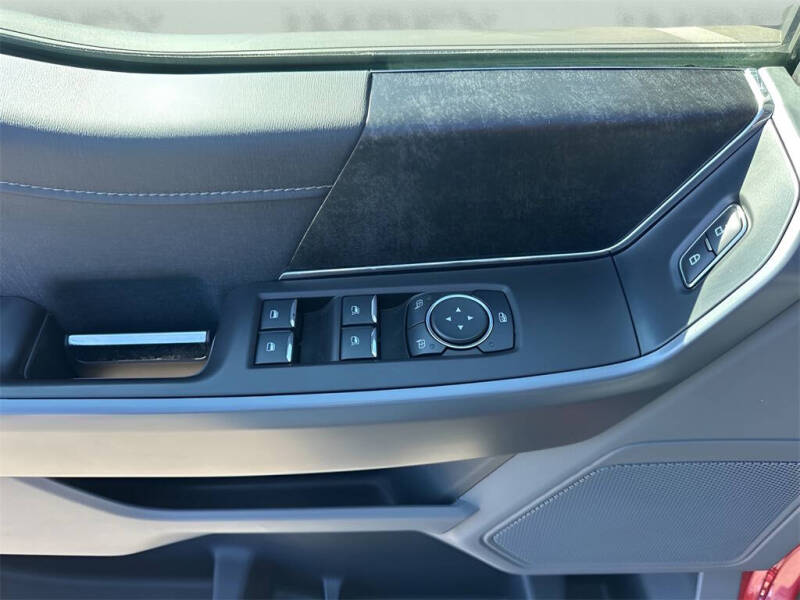 2022 Ford F-150 Lightning XLT