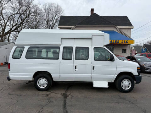 2008 Ford E-Series for sale at EEE AUTO SERVICES AND SALES LLC - CINCINNATI - Loveland in Cincinnati OH