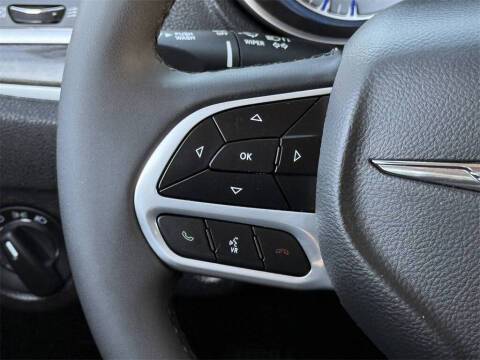 2022 Chrysler 300 Touring