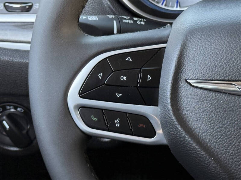 2022 Chrysler 300 Touring