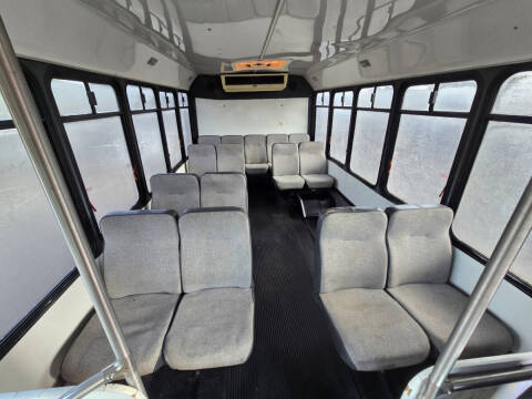 1999 Ford E-Series E-450 SD