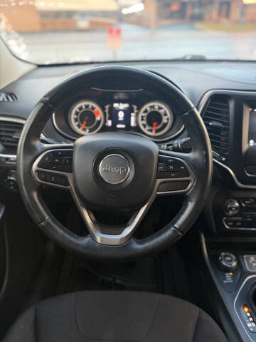 2019 Jeep Cherokee Latitude